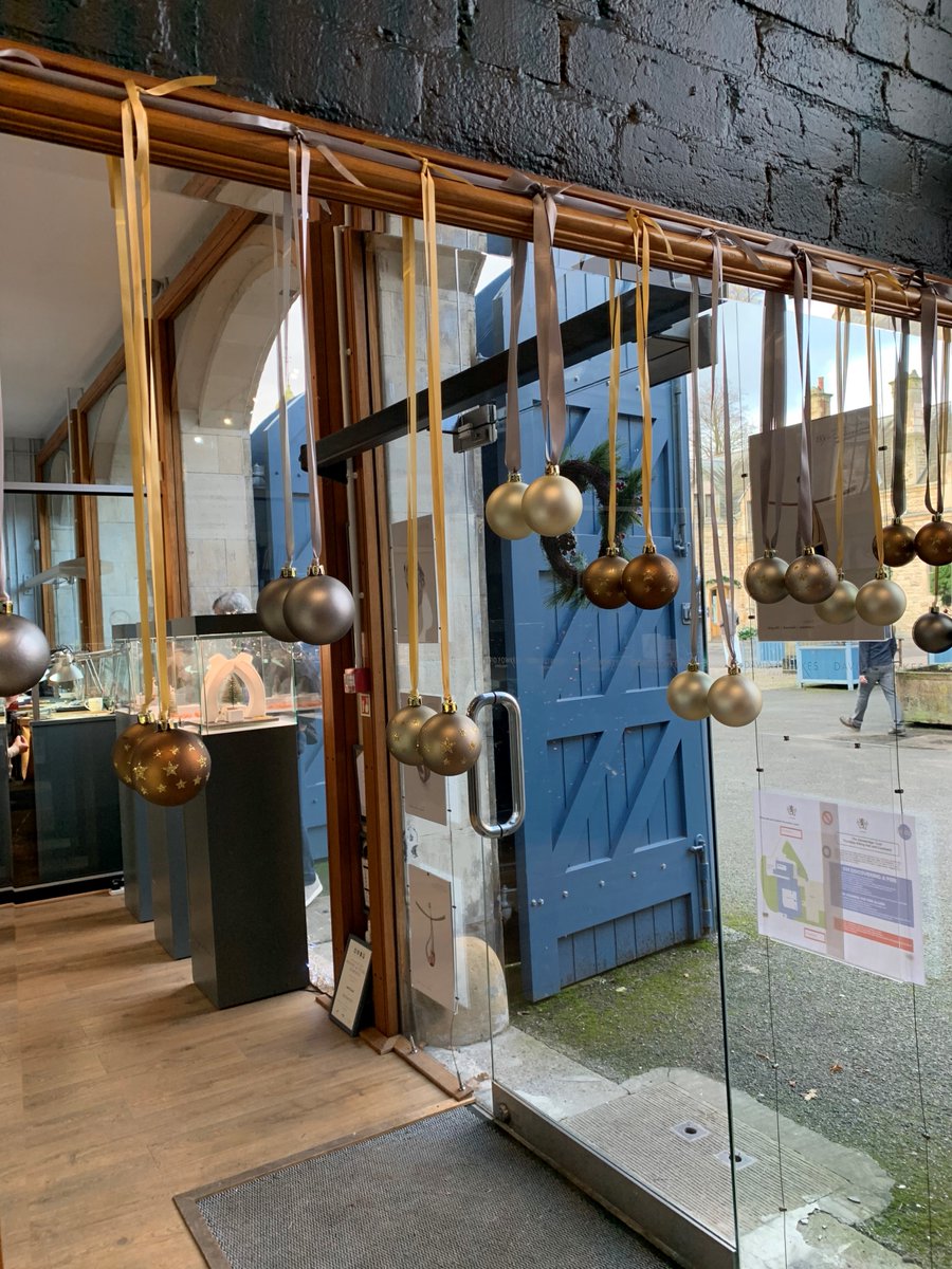 🌲Advanced Notice🌲We will be closing the gallery doors for our Christmas break at 4pm on Saturday 21st December 2019 and will we re-open at 10am on Tuesday 7th January. #xmas2019 #davidfowkesjewellery