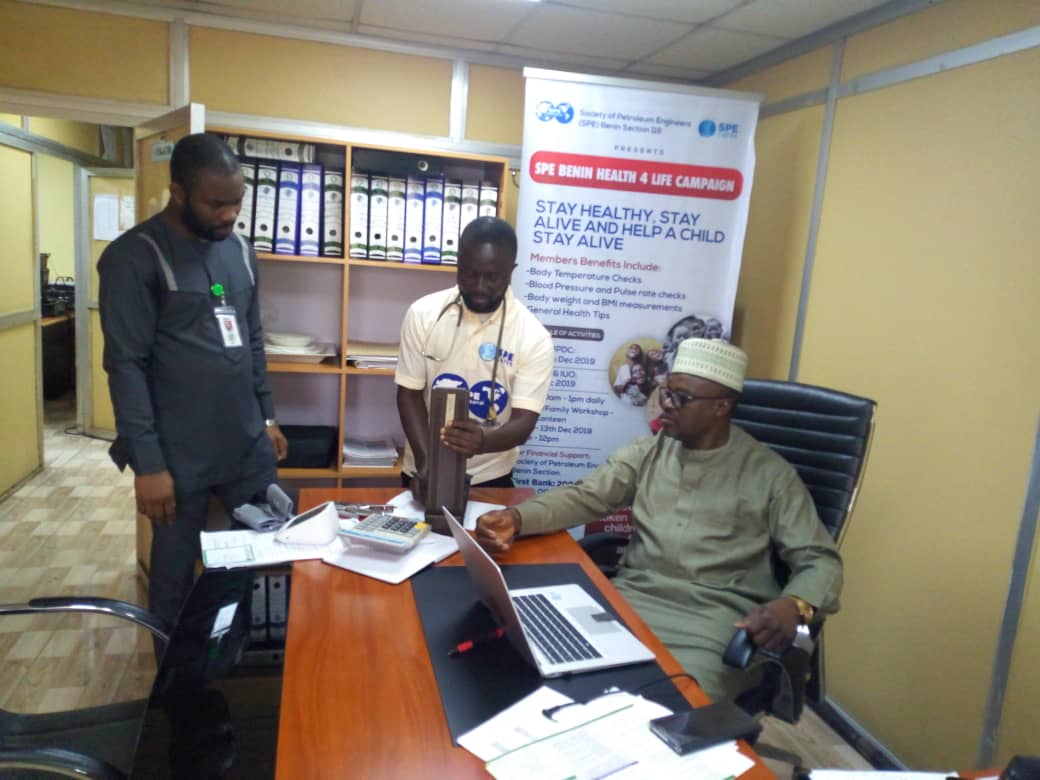 SPEBenin's tweet photo. SPE Benin recently held a week long HEALTH 4 LIFE Campaign program in Benin City, 9th - 13th Dec 2019. The campaign involved basic medical checks. Proceeds made from the campaign were used in buying food and medical supplies to 200 vulnerable children
#SPE #SPECares #SPEBenin https://t.co/ARATyLJjHf