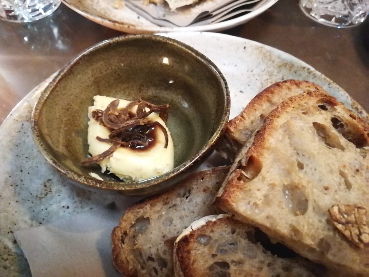 Remember <a href="/yasminjgodfrey/">Yaz Godfrey</a> from <a href="/MasterChefUK/">MasterChef UK 🍴</a> #MasterChefTheProfessionals? She's now Head Chef at newly opened @FedAndWateredW3 We had a great meal there last night with <a href="/angelamalik/">Angela Malik-Agarwal</a> Really loved the fabulous Tunworth cheese with homemade golden raisin bread plus the onion butter