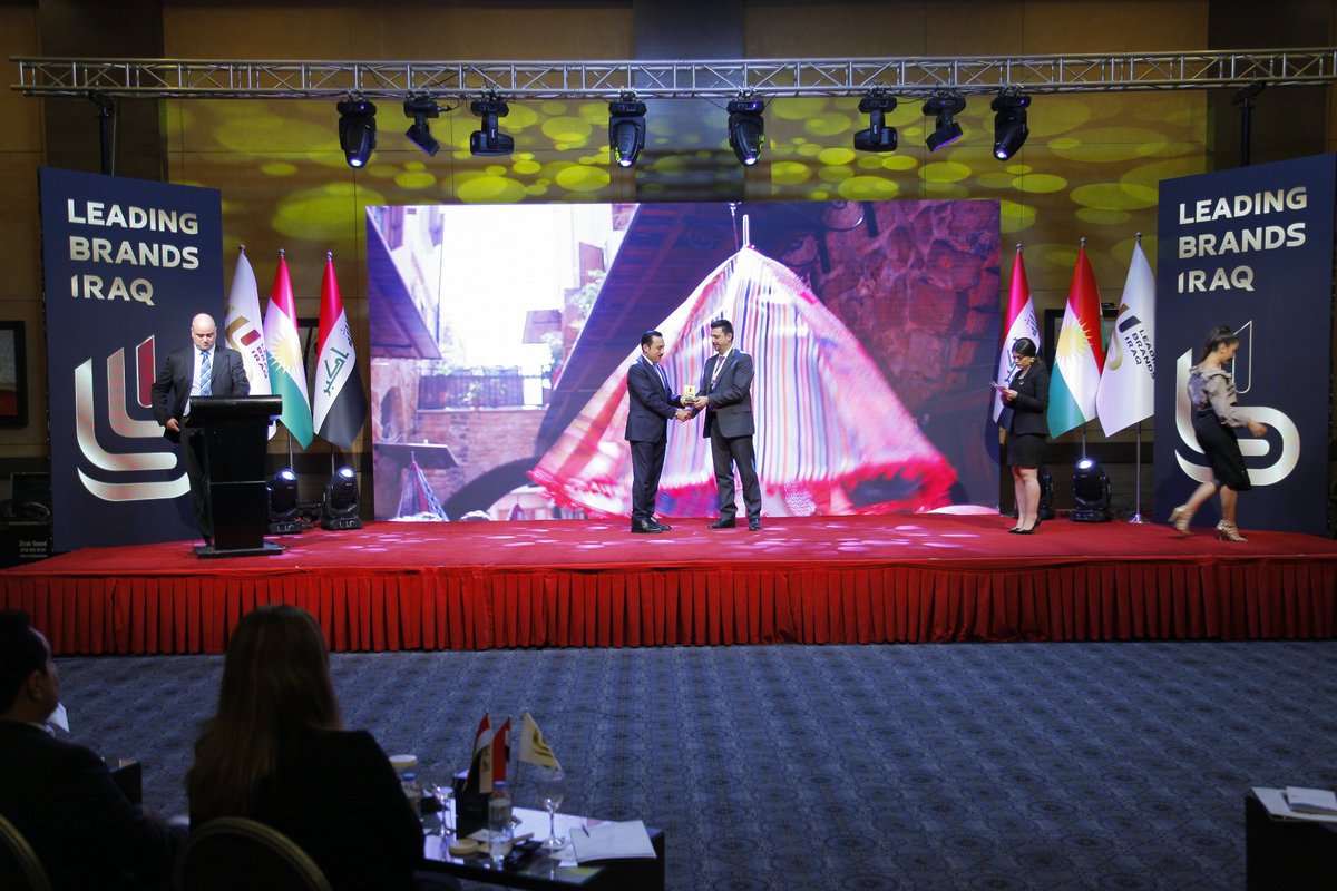 LBIraq's tweet photo. #CocaCola Brand has received their award as a Leading Brand of #IRAQ and  #Kurdistan Region and for 2019 in the CARBONATED BEVERAGE category @CocaCola @CocaColaCo @CocaColaIcecek https://t.co/YktjLo3IZJ