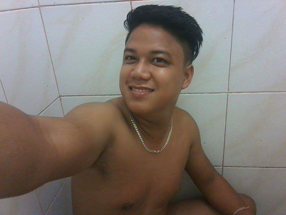 XYXYWORLD's tweet photo. Boso sa Hot Daddy ng Bohol
Sarap nya, #DaddyAce https://t.co/XkvtFgloRc