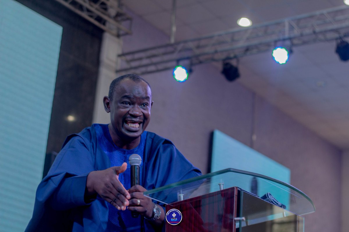 VBCmokola's tweet photo. #GratitudeInThreeDimension
@pastorladot
#VBCThanksgiving 
#TheBigWeekend
#VBCService https://t.co/q6xzmaUMsm