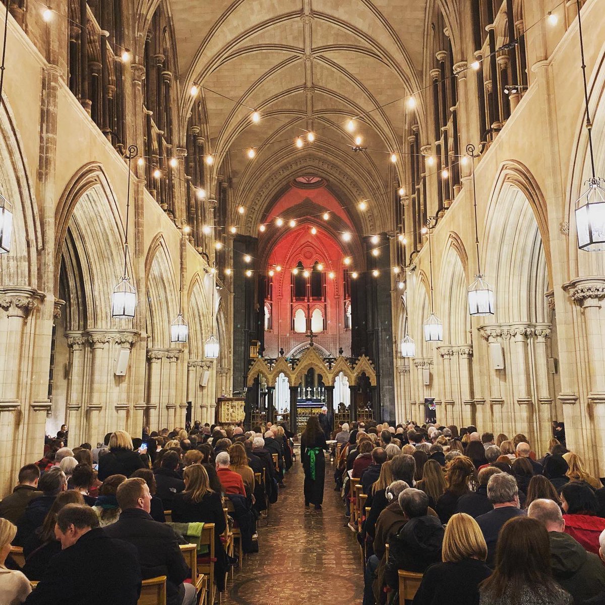 The most enjoyable night of Silly Season every year is singing with @newdublinvoices. It’s officially Christmas for me now. #NDV