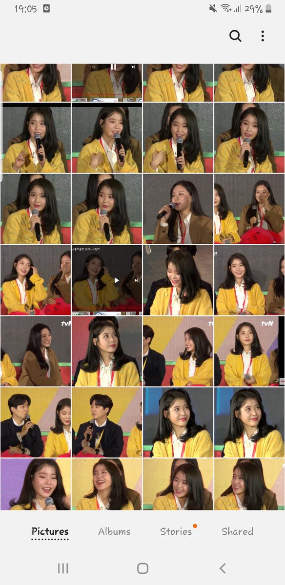 Asingaenas's tweet photo. I took like 80+ screenshots of @_IUofficial when i was watching the 즐거움전 she was so pretty 🥰
#IU #IULovePoeminKL #즐거움전 https://t.co/4cTe7ls0oo