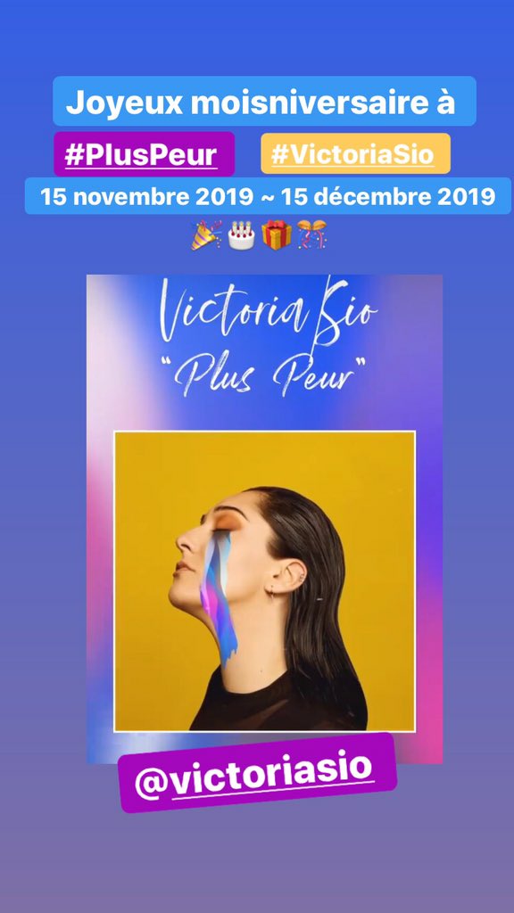 Sophie13So's tweet photo. Il y a 1 mois sortait #PlusPeur le 1er single de #VictoriaSio, nouveau projet nouvelle identité !
Une chanson au message universel et ds lequel beaucoup se retrouvent ...
Alors joyeux moisniversaire à ce titre de folie ! 🎉
Et on continue à partager et faire connaître ce single ! https://t.co/zbhbQNAomN