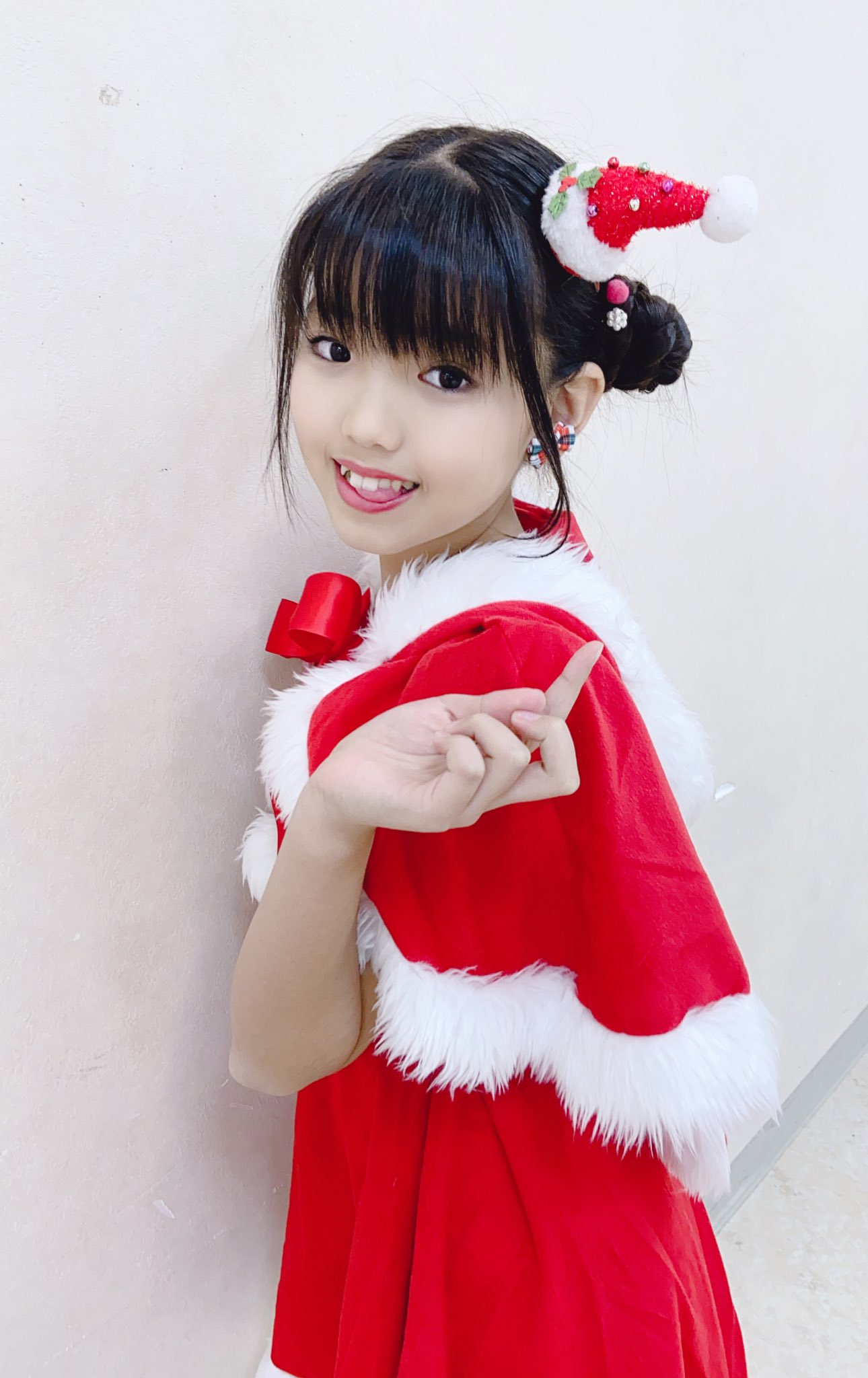 さき Spatio ただいま 今日は佐賀大和さんのライブ 来てくれて 盛り上がってくれて うれしかったです ｷﾗｰﾝ ありがとう サンタコスプレ したよ どぉかなぁ うさぎのお耳がふわふわで テンション