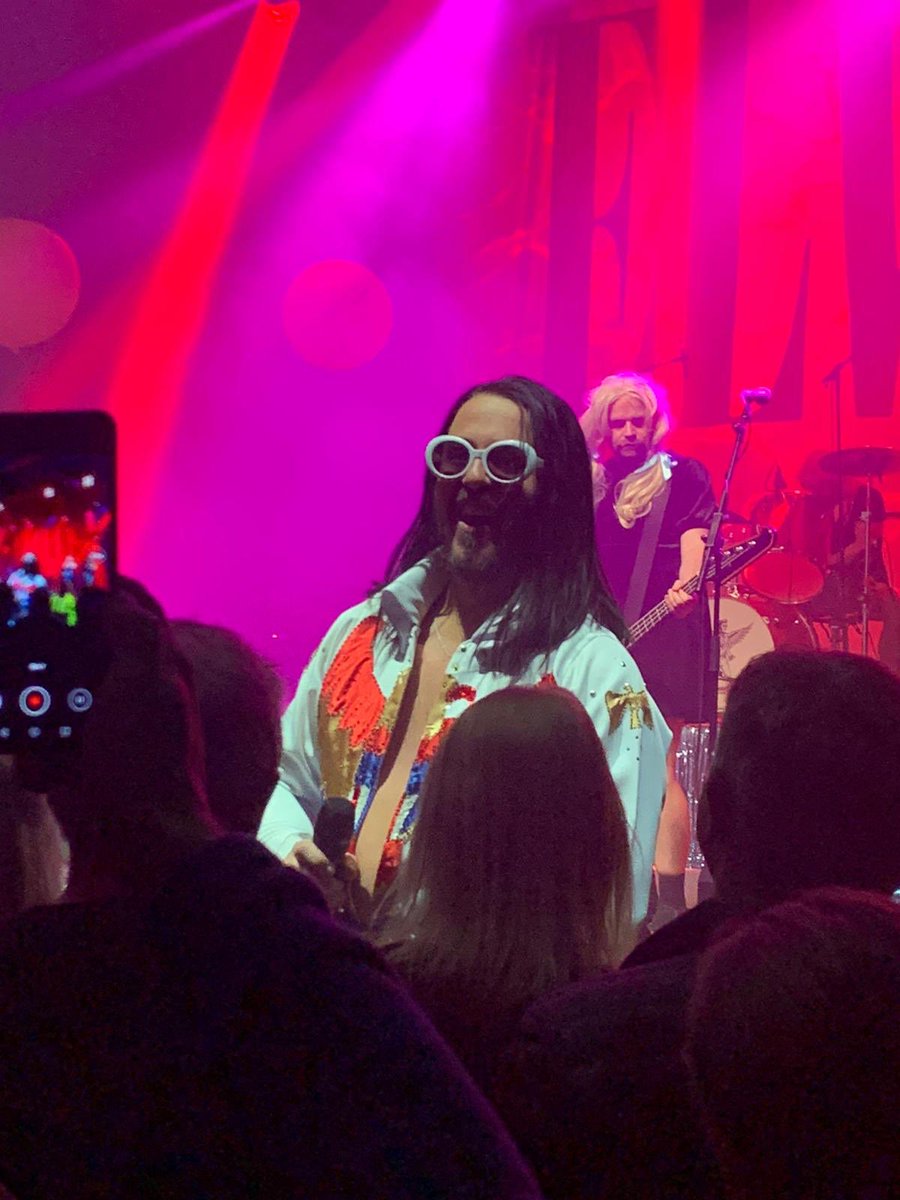 Fantastic night out watching ⁦@elvanatribute⁩  Elvana at Kentish Town forum - we sang , we danced and we laughed ! See you in May if not before !