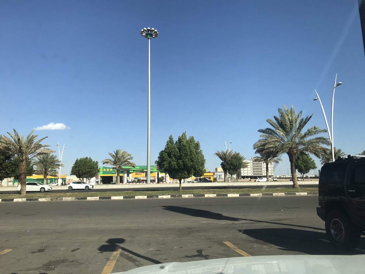 مافي احد موجب جاد من تبوك الان انا منتظهر امر على احد واخده نروح يدلعني بالبيت  وين مكاني الحين