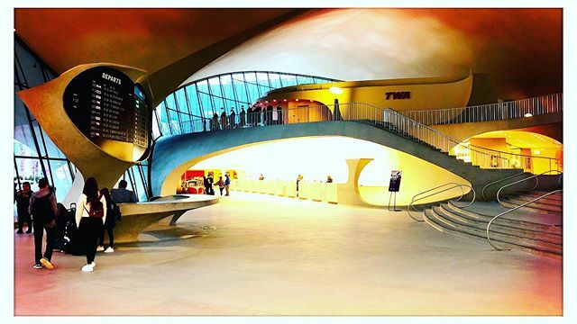99GR81's tweet photo. I recently stayed at the @TWAHotel at @JFKAirport for the second time. It was as cool as the first and I will definitely be back again.
#Travel #retro #TWA #EeroSaarinen #Architecture #FlightCenter #JFKAirport #AvGeek #Flight https://t.co/S9orIl4moR https://t.co/m6QZEXhR0J