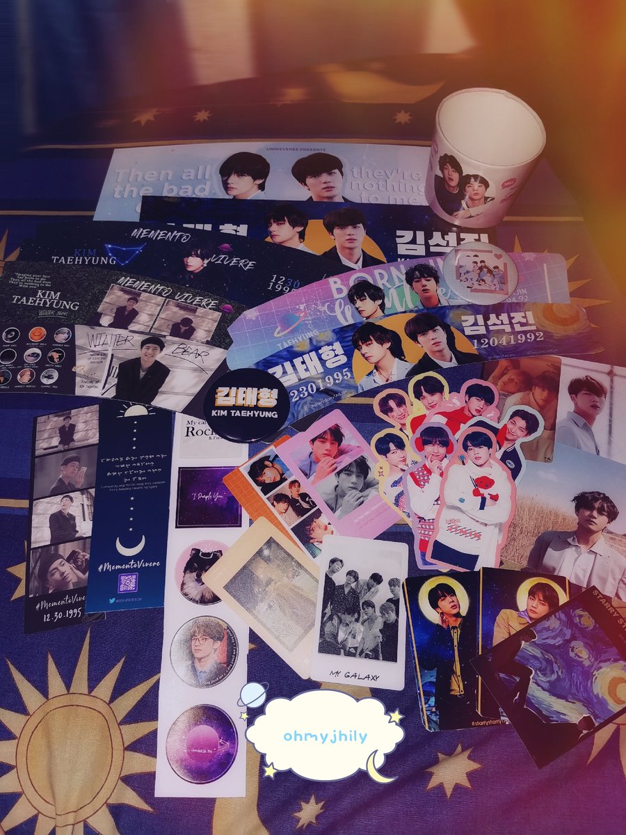 ohmyjhiLy's tweet photo. my first time attending a cupsleeve event~ this is my haul for my first weekend.. Can't wait for the next batch..💜 Thank you to the following:
#MementoVivereMOA
#MementoVivereMegamall
#BornInWinter
#starrystarryTAEJIN
#HouseOfWinterfairies
💜 https://t.co/yvgKcCWJIO