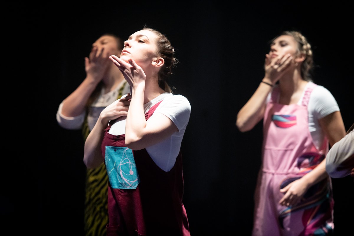 AUBdance's tweet photo. "Believe in yourself. You are braver than you think, more talented than you know and more capable than you imagine" 
'What's your Superpower' is signing off! Congratulations to our brave, bold and beautiful dancers! @inspiredAUB @redmanhatten_performance https://t.co/k7gtCnQxCB
