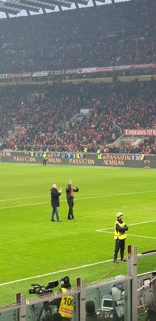 PantaRei929's tweet photo. Super Super Seba ❤️🖤... #Passion120 #MilanSassuolo #SebaRossi https://t.co/nv7XEVfW28