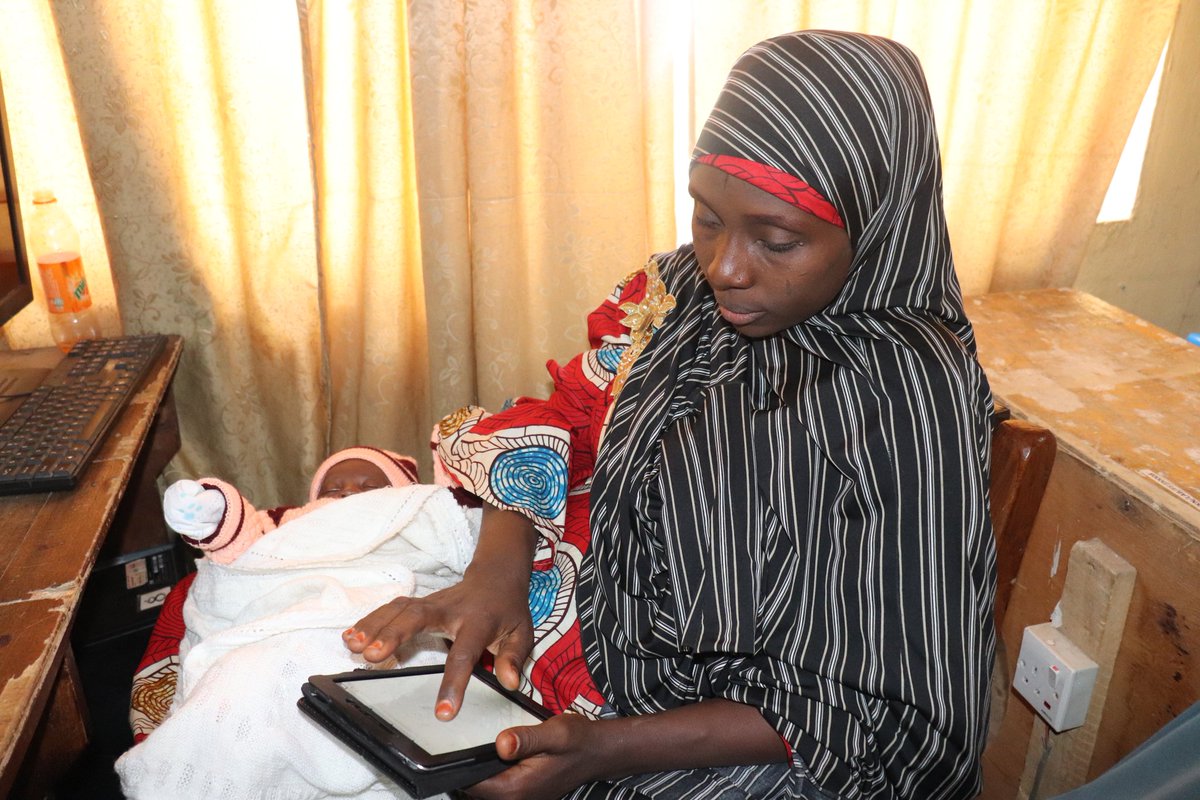 EAI_Nigeria's tweet photo. Adult participants engaged in practical activities on Day2 of the Tech4Families "Digital Literacy Workshop".

#EqualAccessIntnl
#FararTattabara
#FasahaARayuwarIyali
#Peace4Arewa
#Literacy
#Workshop
#Digital
#EqualAccessIntlEA
#kano
#kaduna
#katsina
@equalaccessintl
@KyleInFocus https://t.co/1vXnKuaQAr