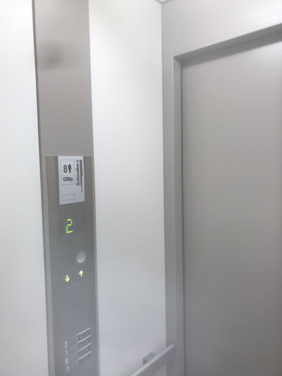 Another first two lifts. Interior and outside doors. Painted to match the colour scheme of the communal areas we decorated earlier this year. <a href="/Tikkurila_UK/">Tikkurila_UK</a> <a href="/TikkurilaProCe1/">TikkurilaProCenter_StHelens</a> products #Harrogate #SundayMorning
