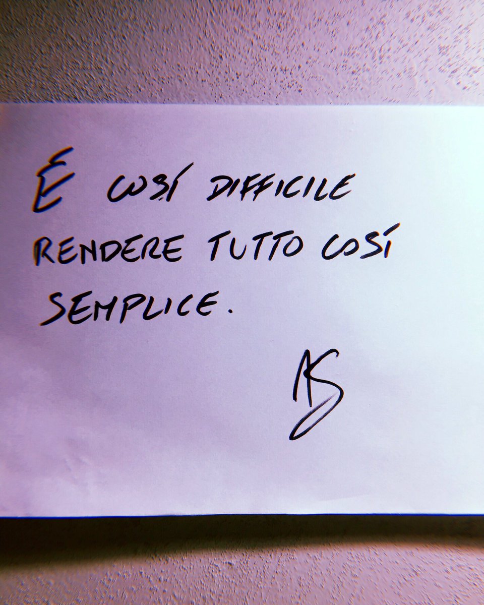 andreasposito_'s tweet photo. “È così difficile rendere tutto così semplice. Pensavo a riordinare la mia vita, come se questo un giorno veramente servisse. Ho la sensazione che sia necessario ma continuo a rimandare sempre tutto. Il futuro è così prossimo che non noto più la leggera sottigliezza... “ https://t.co/8usA1oJhOV
