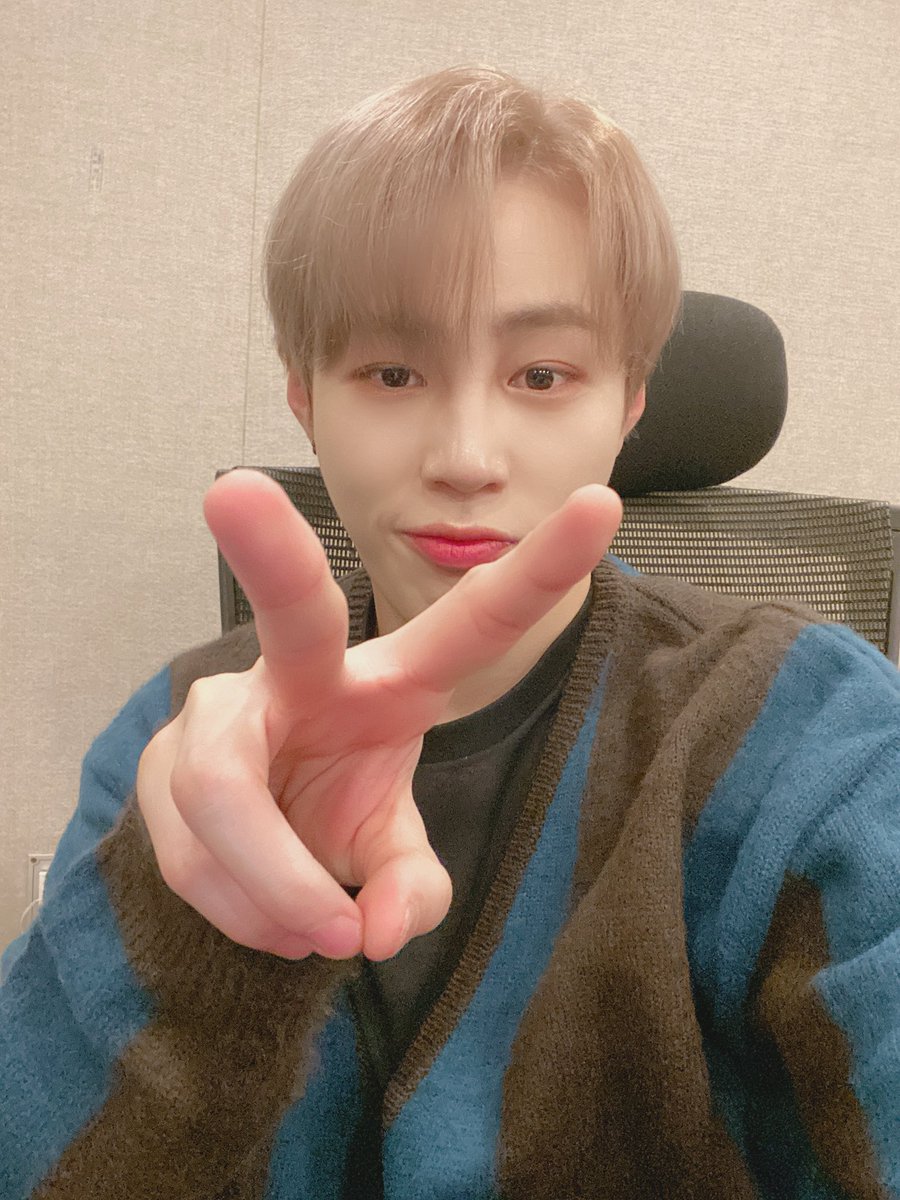 gooreumseng's tweet photo. #하늘 저 잘 있어요~
#하성운 https://t.co/sXw5oKp0gX