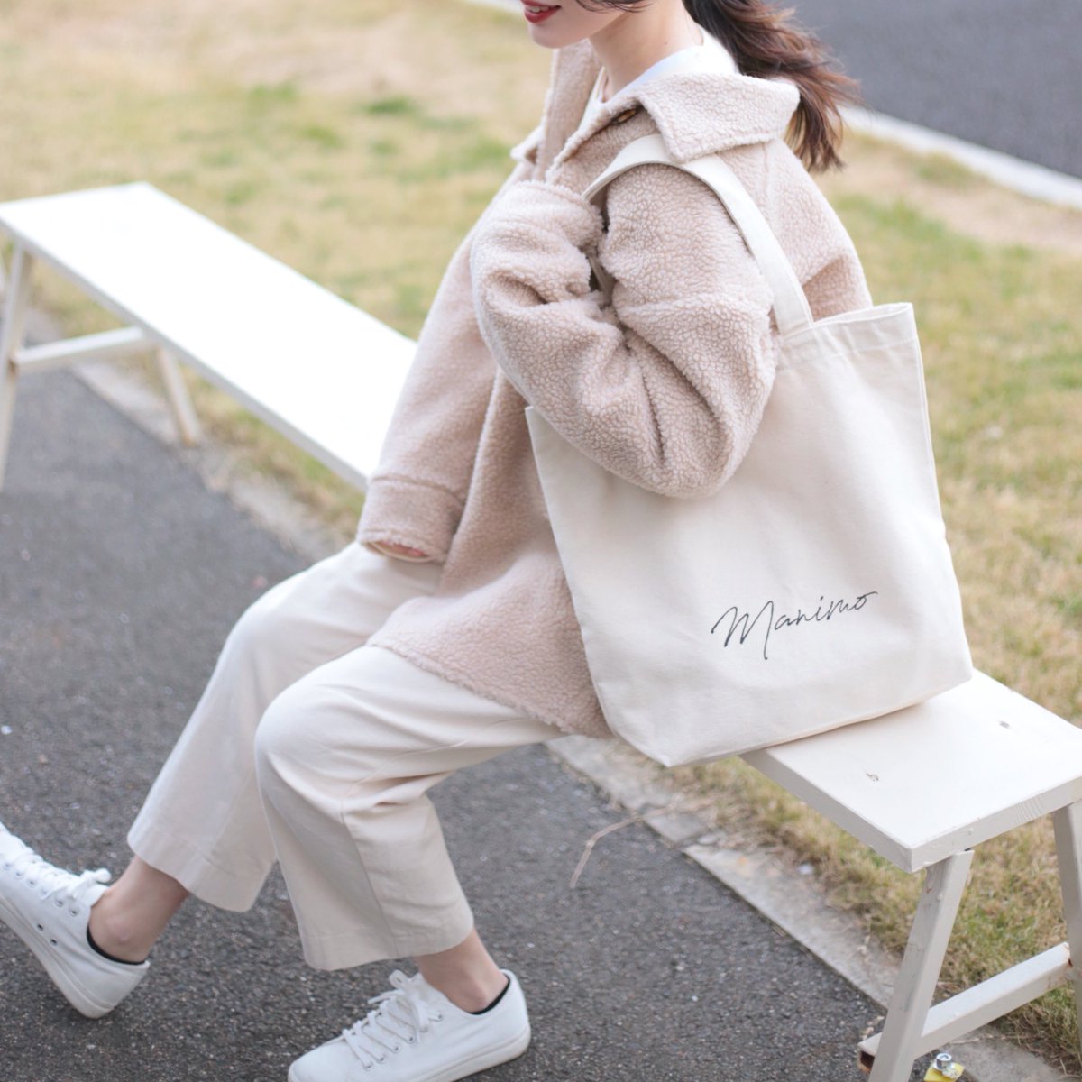 🥀撮影day🥀

本日は今度発売するモコモコジャケットの撮影をしました。

なんだかんだでコーデをまとめてくれるロゴトート優秀😂