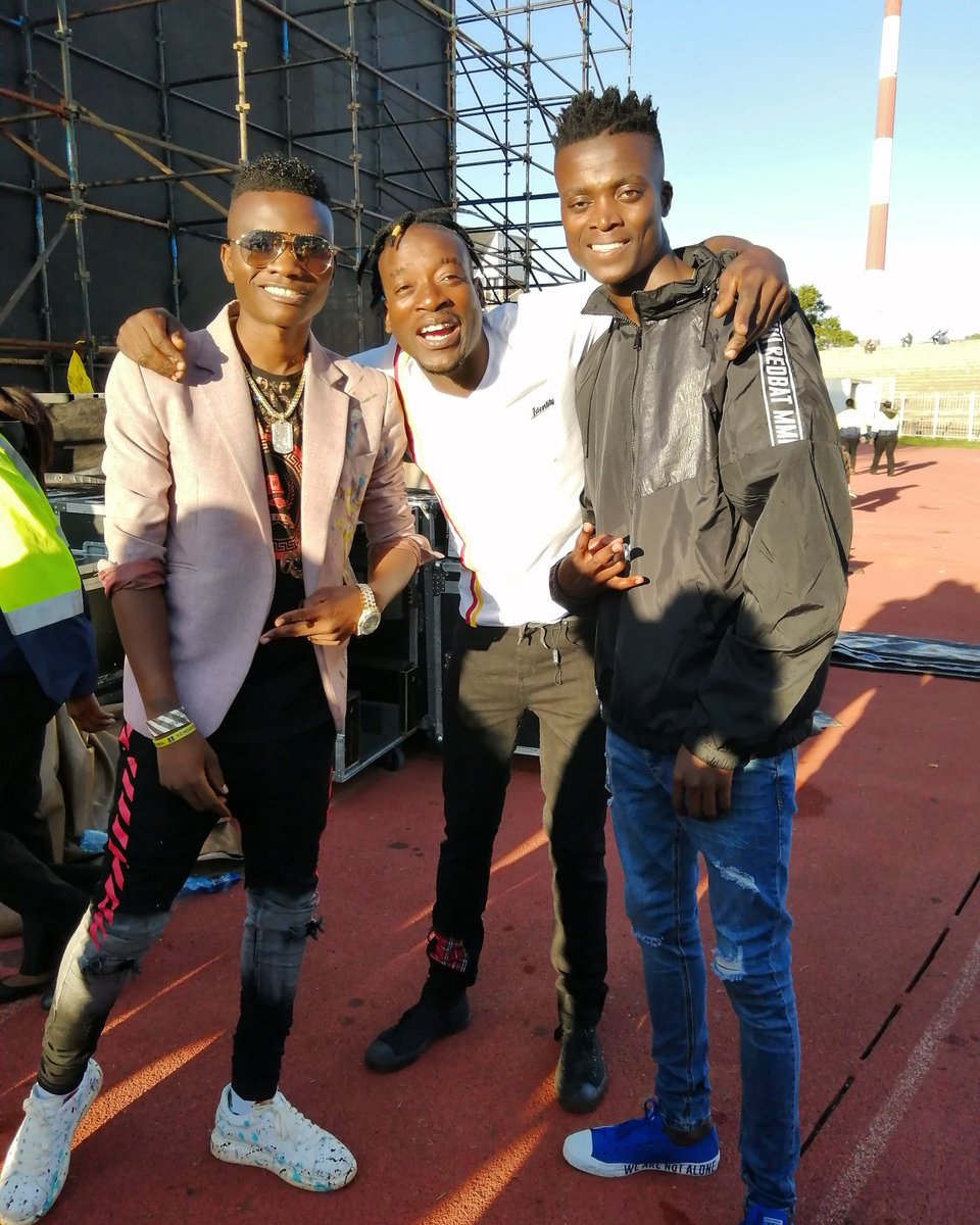 HENNY_C_SA's tweet photo. We did what we hd to do
@mapungubwe2019
@hennyctprince @KingMonada_
@MrBowOfficial  akuri lit https://t.co/40N4ddlvI6