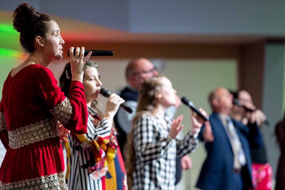 CLC_Kingsport's tweet photo. Happy Sunday everyone! Service starts in TWO hours, and we are counting down until we get to worship with you! 🙌🏼
•
Be sure to bring a friend! See you soon 👋🏻
•
#SundayMorning #WelcomeHome #InviteAFriend #WorshipSunday #ChristianLifeCenter #WeAreOne #Kingsport #UPCI https://t.co/hGp8jBOGAR