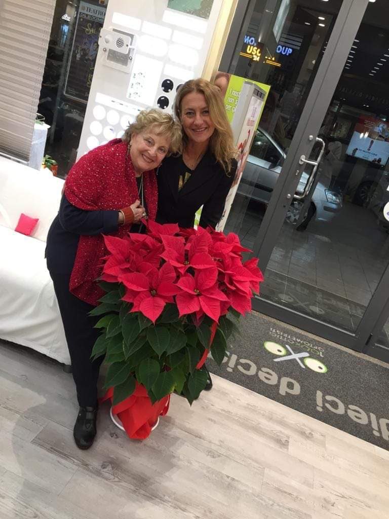 diecidecimi's tweet image. C’è aria natalizia @diecidecimi #MerryChristmas #Natale #hoyacenter