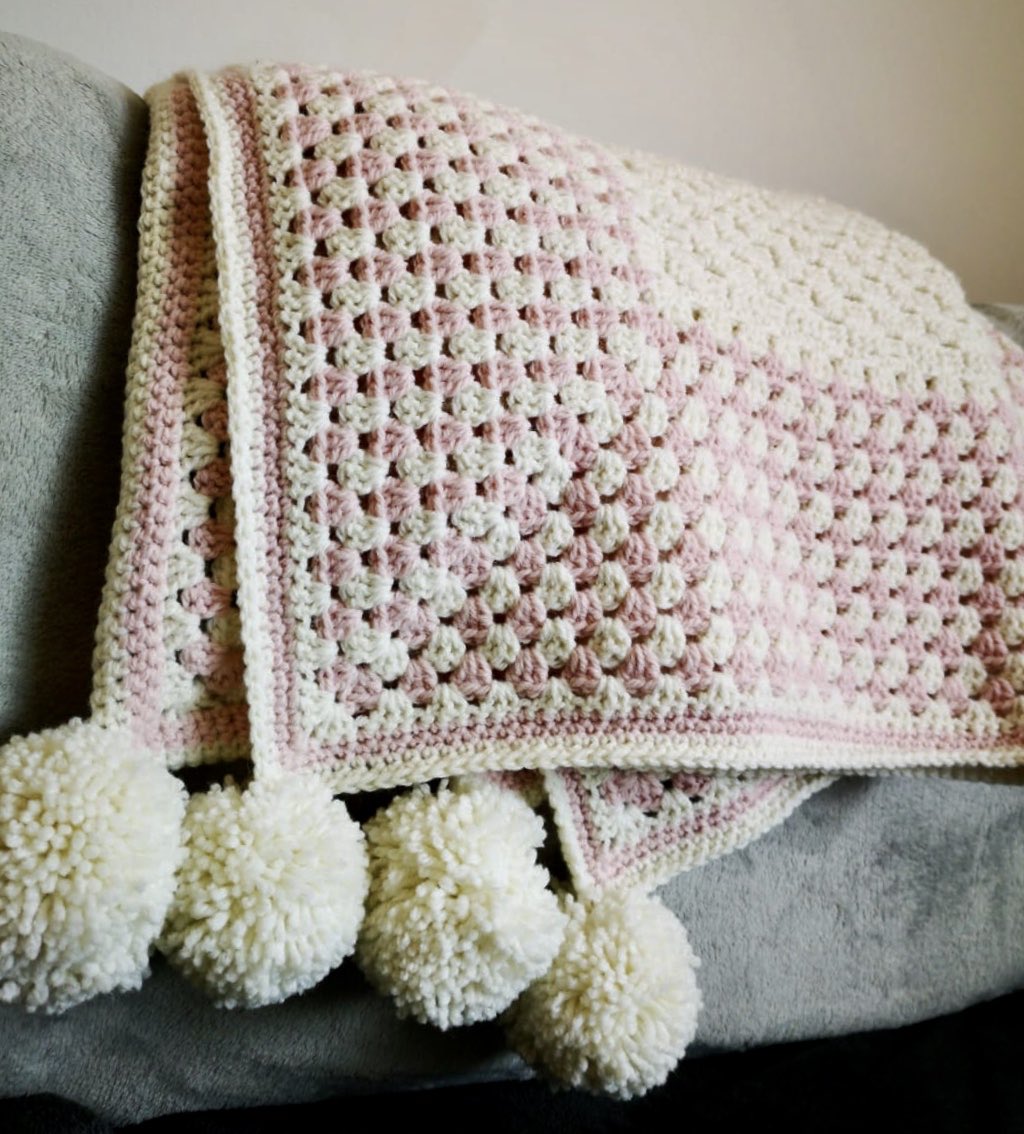 crochettheloop's tweet photo. Learn to Crochet Corner to Corner at @ThePackhouse Farnham Sat 25th Jan! Refreshments inc with a hook and yarn to take home! 🧶 @wokingboard @farnhamherald #FarnhamFriends #surrey @MumsnetSurrey @surreylive @TheGuildfordMag https://t.co/EPYGJcsZzb https://t.co/Ite7FscBnl