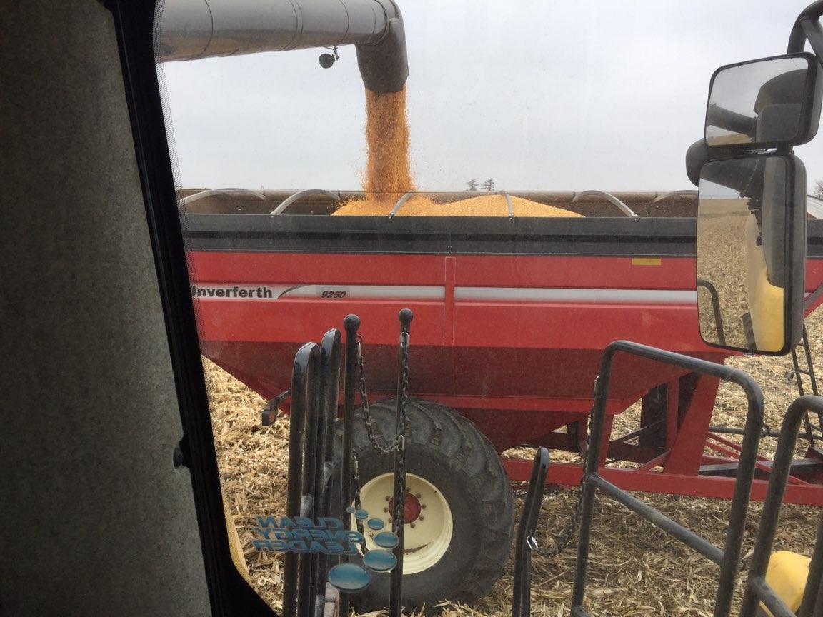 otfarms's tweet photo. @otfarms wrapped up '19 harvest on Dec 14; was it one to remember or to forget? Getting old, probably forget anyway. Now on to equipment and field cleanup. @ROWVAFFA https://t.co/nRrbWcv7ef