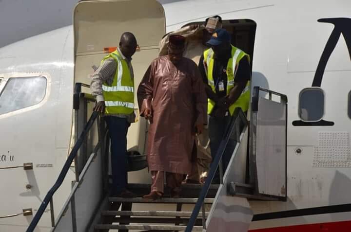 kauranbauchiso1's tweet photo. Oyoyo Baba! Mai girma gwabnan Jihar Bauchi muna godiya wa ubangiji daya dawo mana da kai da mukarabanka gida lafiya......(#KSMF)
By: Baban Zarah. https://t.co/x3I75zqouC