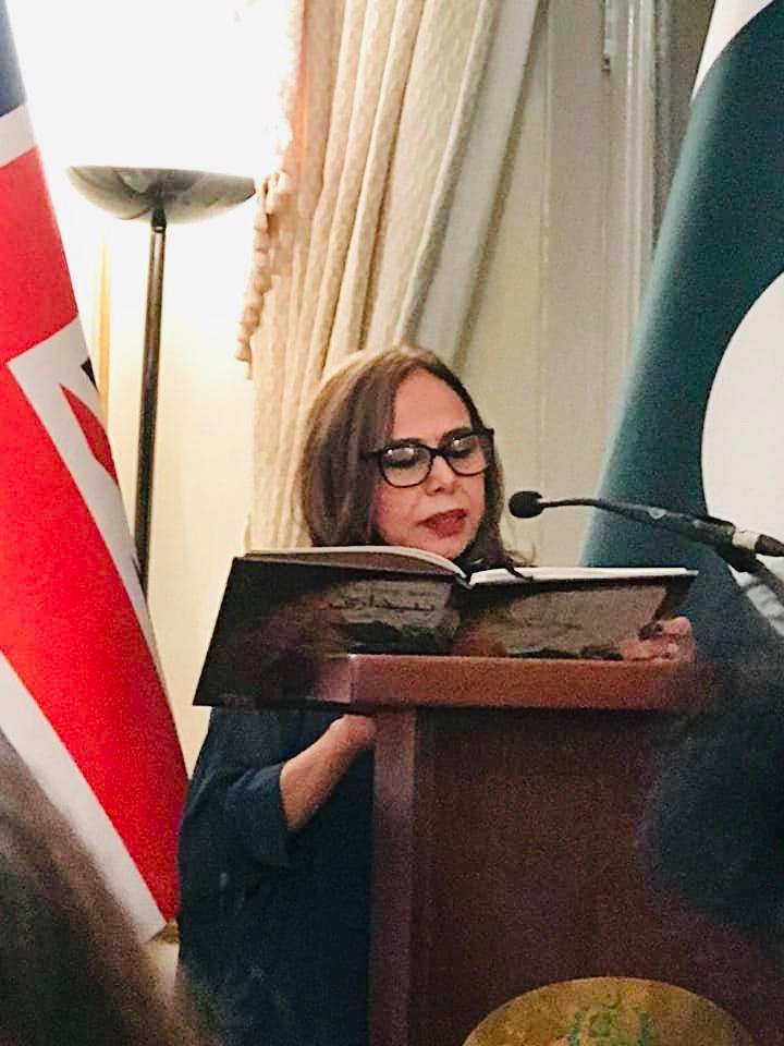 MediaSpringPk's tweet photo. The talented @asmanabeelAN and #zafarbeo at their book ‘Beydari’ ‘s launch hosted by Mohammad Nafees Zakaria, high commissioner For Pakistan in UK. A proud moment for Pakistan and the talented writers who truly deserved this appreciation and recognition. https://t.co/AKoQr4rAIe