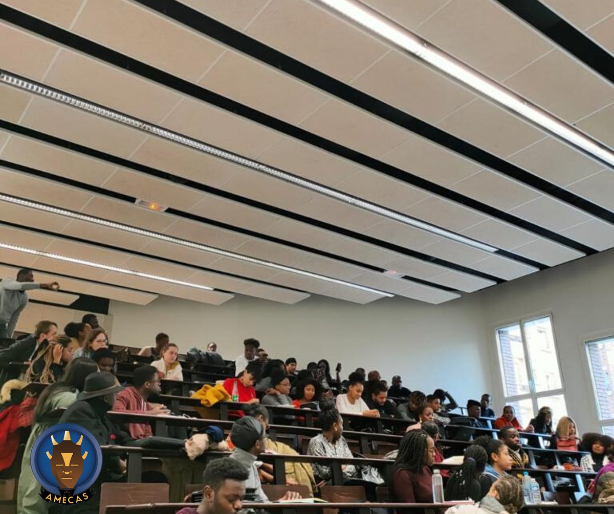 AmecasP1's tweet photo. [RETOUR EN IMAGES 📸] 

Merci d’avoir bravé les aléas des transports et d’avoir assisté aussi nombreux à notre conférence sur le « #Bukongo ». Nous tenons surtout à remercier l’association @afrinalco de nous avoir chaleureusement accueilli au sein de leur établissement. https://t.co/KTT3c2Hvov
