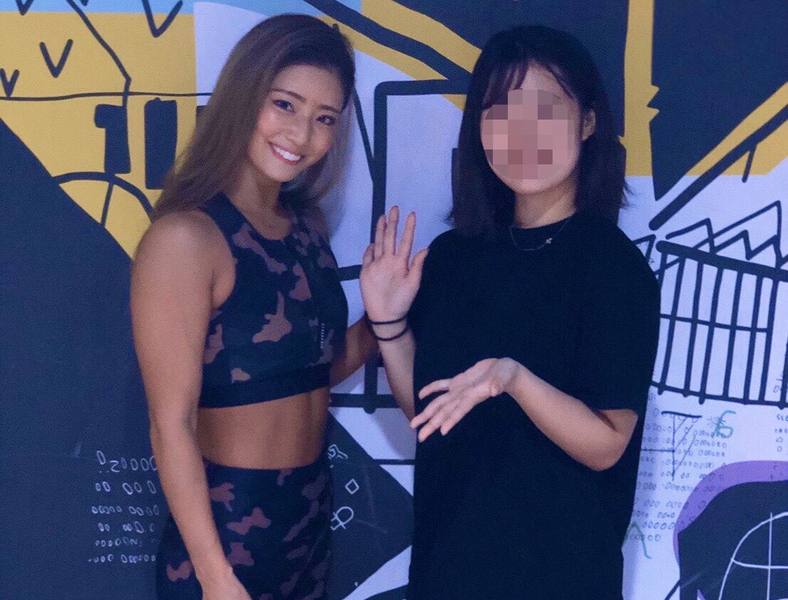 ハードなトレーニングでヘトヘトです😣✨まいティさんこと田上舞子さんにトレーニングを教えていただきました😍かわいいし、肌も綺麗だし、顔も小さくて、もうほんと尊敬ですっ!!しかも体まで柔らかいんです☺️同じ舞子として恥ずかしくないように頑張りますっ!!まいティさんありがとうございました☺️✨