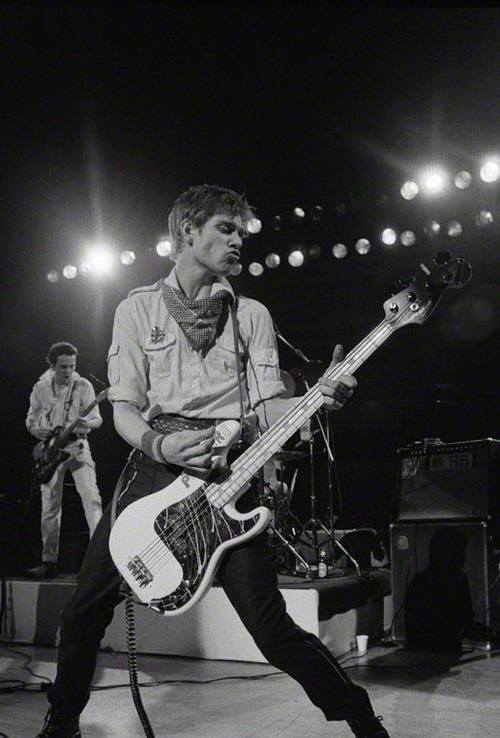 Happy birthday goes out to Paul Simonon of The Clash born today in 1955. 