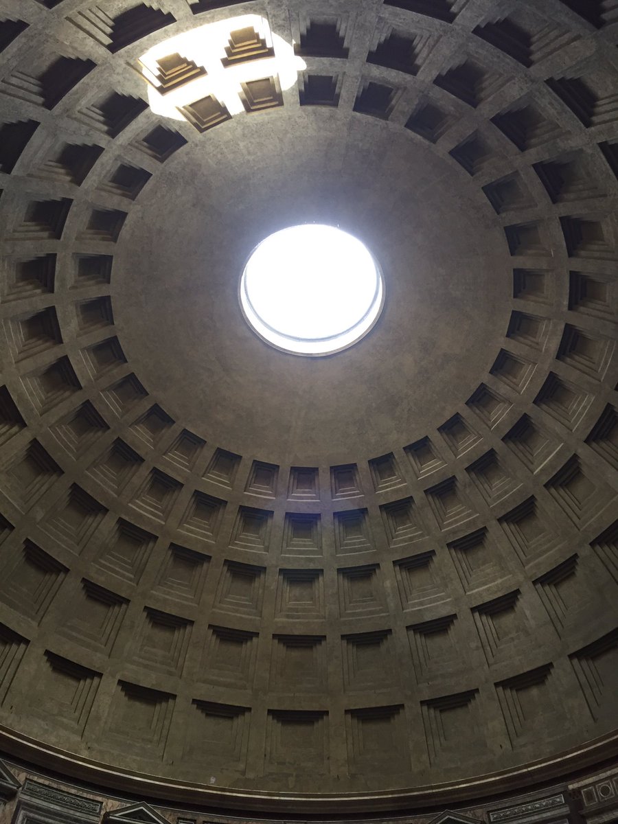 zazandrea's tweet photo. Straordinario Pantheon. #roma #storia #arte #buonadomenic #pantheon #piazzadellarotonda #15dicembre #eeekend #domenica https://t.co/lsmICcu4G1