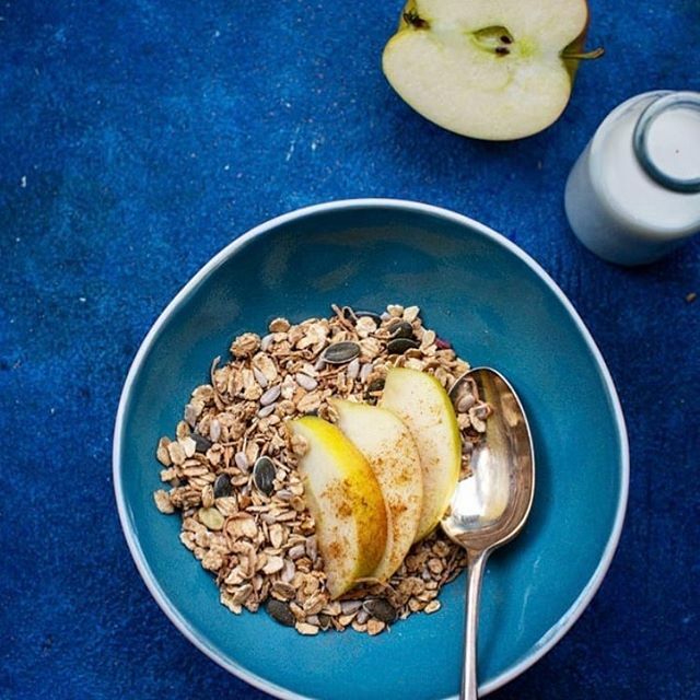 It’s so important to start every day with a healthy breakfast! #repost from @larajanethorpe showing off our Raw Carrot and Apple muesli 🙌🏻 #vegan #glutenfree #organic #repost ift.tt/35yXo2V
