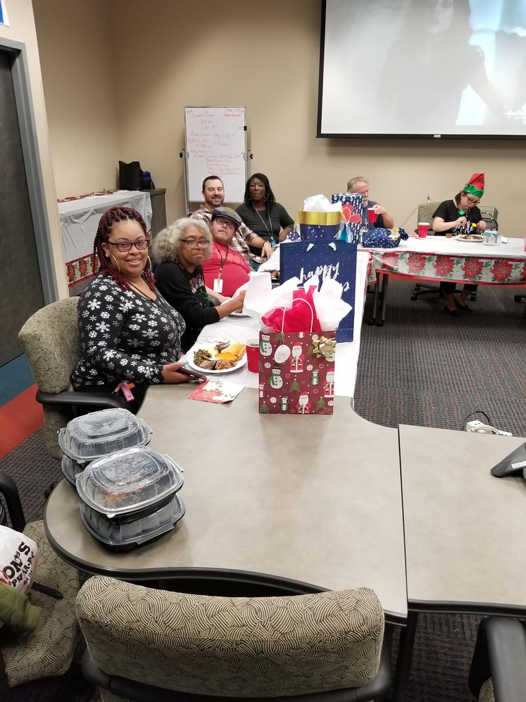 Wayne_OPFLDSL's tweet photo. Team Goshorn's holiday luncheon and Christmas gift exchange in the Orange Park DSL center.  #DSL #P2BY #techcaretweets https://t.co/9EfZWRxT10