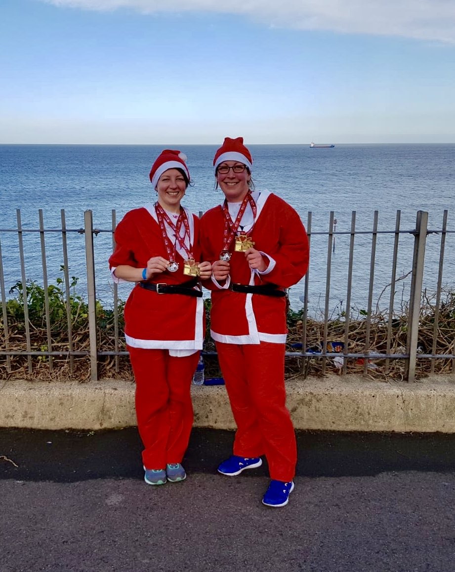 Reo21Rose's tweet photo. Santa’s on the run tri-series completed with @giveahoooot for @PilgrimsHospice. A great way to start the festive season! https://t.co/dg9jpKfgoS