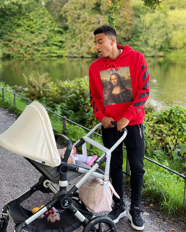 photo Jesse Lingard Daughter Rebecca Halliday lilian chan auf twitter jesse lingard