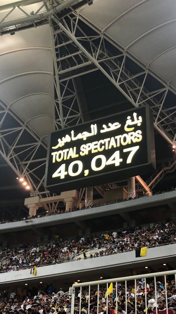 bukairy's tweet photo. #اتحاديين_نناشد_الفيصل_انقاذ_نادينا اولا.. من تلك الأيادي المرتعشة التي وقع بين يديها ملفات مالية ساخن لبعض أقران #الاتحاد وهرولت سريعا في حلها قبل ظهورها. وكانت يديها باردة في التعامل مع الملف الاتحادي. فاشتعل كيان عظيم من مستصغر شرر تجاهل لايستحقه. فنفض عشاقه من حوله كدرا. https://t.co/X6WtaN2uAg