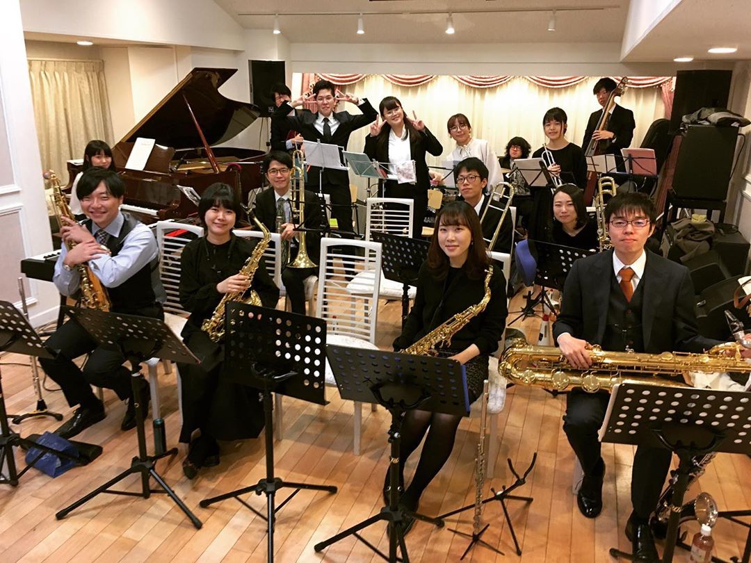 yskt_takuya's tweet photo. 昨日はSecond Studio Jazz Orchestra × The NBR Orchestraの対バンLIVEにお越しくださりありがとうございました！

師走のお忙しい中、クリスマス気分を味わっていただけましたか？🎅🎄✨

SSJOは今後も精力的に活動してまいりますので、皆様お誘い会わせの上、是非一度遊びに来てくださいね！
#SSJO https://t.co/4V6TpIKGlZ