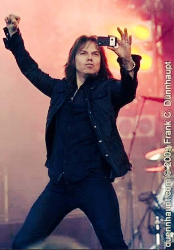 MonicaG94324765's tweet photo. A selfie? Great pic Joey,I love it!! 🤗✌🏽🤘#europetheband #hardrock #rock #joeytempest #rocklegend #officialeuropetheband #greatsongwriter #love80 #hardrock, #rock #joeytempestfans #amazingsongwriter #swedenrock #singer https://t.co/XvSbHxZDiz