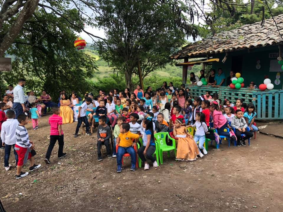 childrenscup's tweet photo. Thank you Believer's Church, Lifted Church and Sheyenne K. for throwing an amazing Christmas party at Soroguara CarePoint in Honduras! https://t.co/5QTlTraTbc