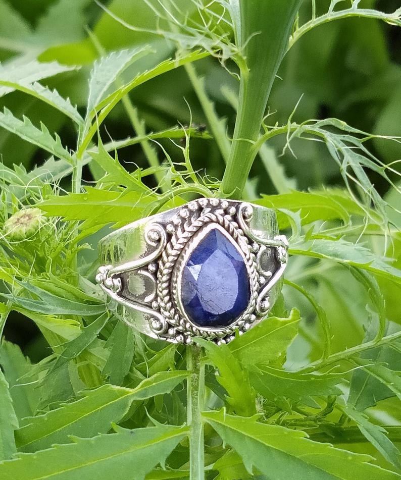 PriyaSh91439018's tweet photo. Sapphire Ring
Buy At
https://t.co/ia2OCUGedP
#etsy #etsyseller #christmasgift #christmasgiftideas #christmasgiftidea #holidaygift #newyear #jewelry #jewellery #bohochic #bohemianjewelry #gypsystyle #handmadejewelry #christmas #christmasday #jewelryforher #jewelrygift #naturalgem https://t.co/PlVanWUbNs