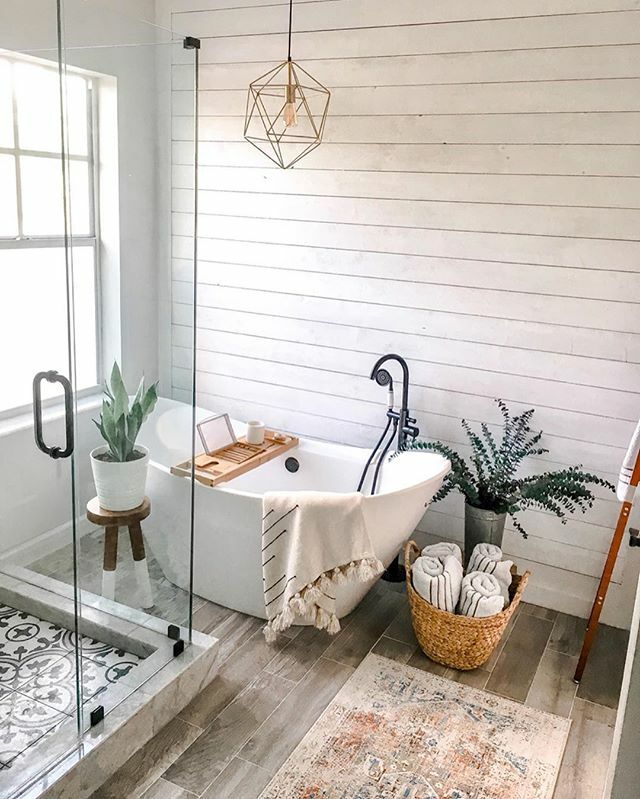 Simple, mais si tentant!
Photo de @xomyhome
-
-
-
#muramur #salledebain #bathroomofinsta #bathroominspo #decorationinterieure⠀
⠀