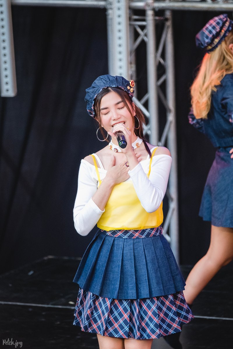 aopnormal's tweet image. Have a safe flight kub🛫

facebook.com/33567626025397…

#PetchSweat16 #Sweat16
#SiamMusicFest2019 
#BangkokIdolFest2019