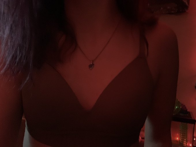 A lil sneak peak #femdom #spoilme https://t.co/h6E876jlIM<a href="/tag/femdom"class="tags">#femdom</a><a href="/tag/spoilme"class="tags">#spoilme</a>