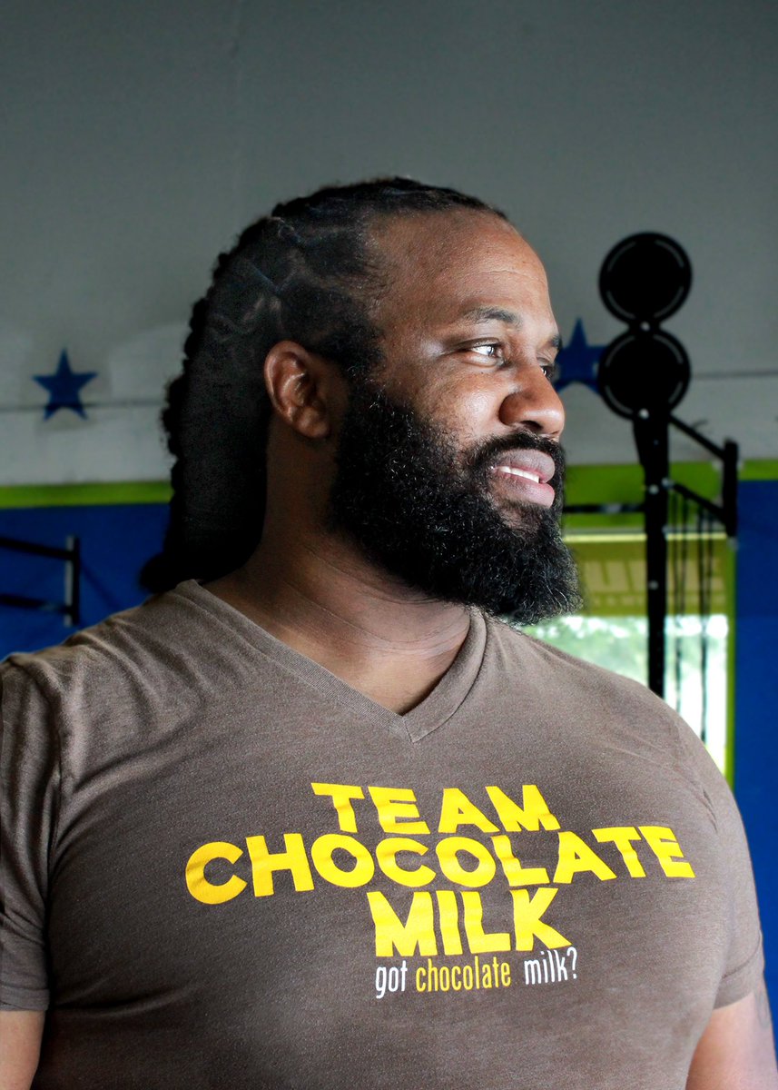smsbacademy's tweet photo. Aaron Scott of the United Dairy Association will be talking about nutrition for football performance as part of our “Sound Mind” session. #SMSBTakeover #SMSBProject100 https://t.co/UXcmrzGWX1