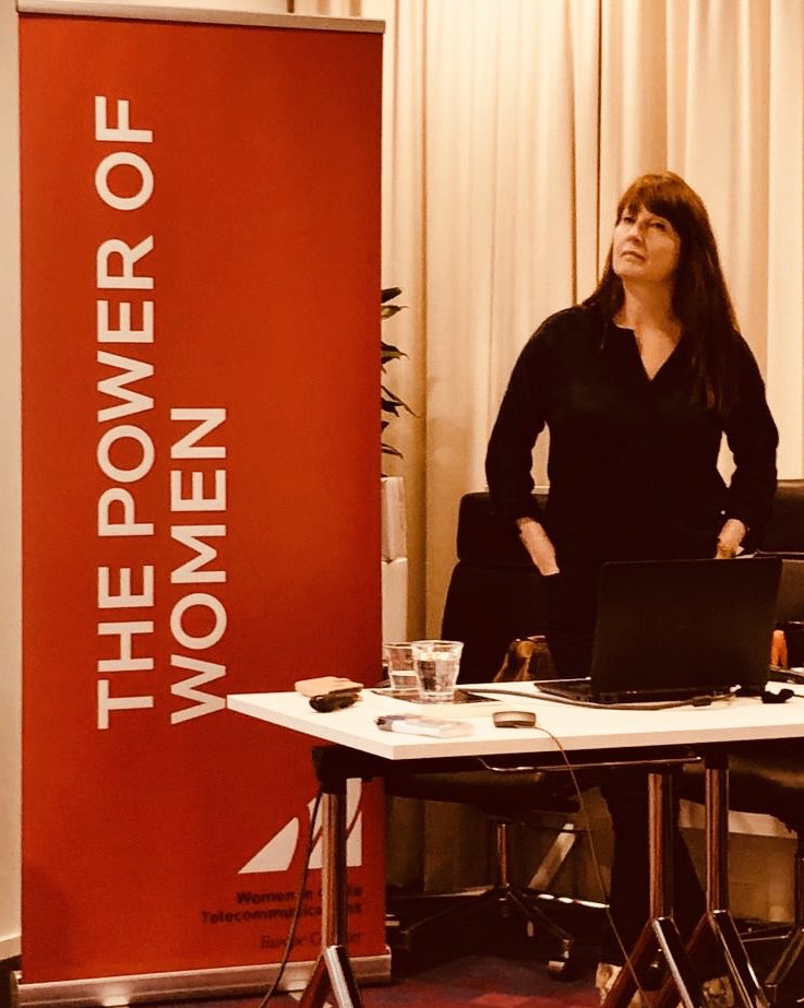 Hartju's tweet photo. Loved giving a workshop to @wict in Amsterdam this week. Inspiring and energizing #insidersecrets #getcnnctd #womeninbusiness https://t.co/I10qtJ3ON9