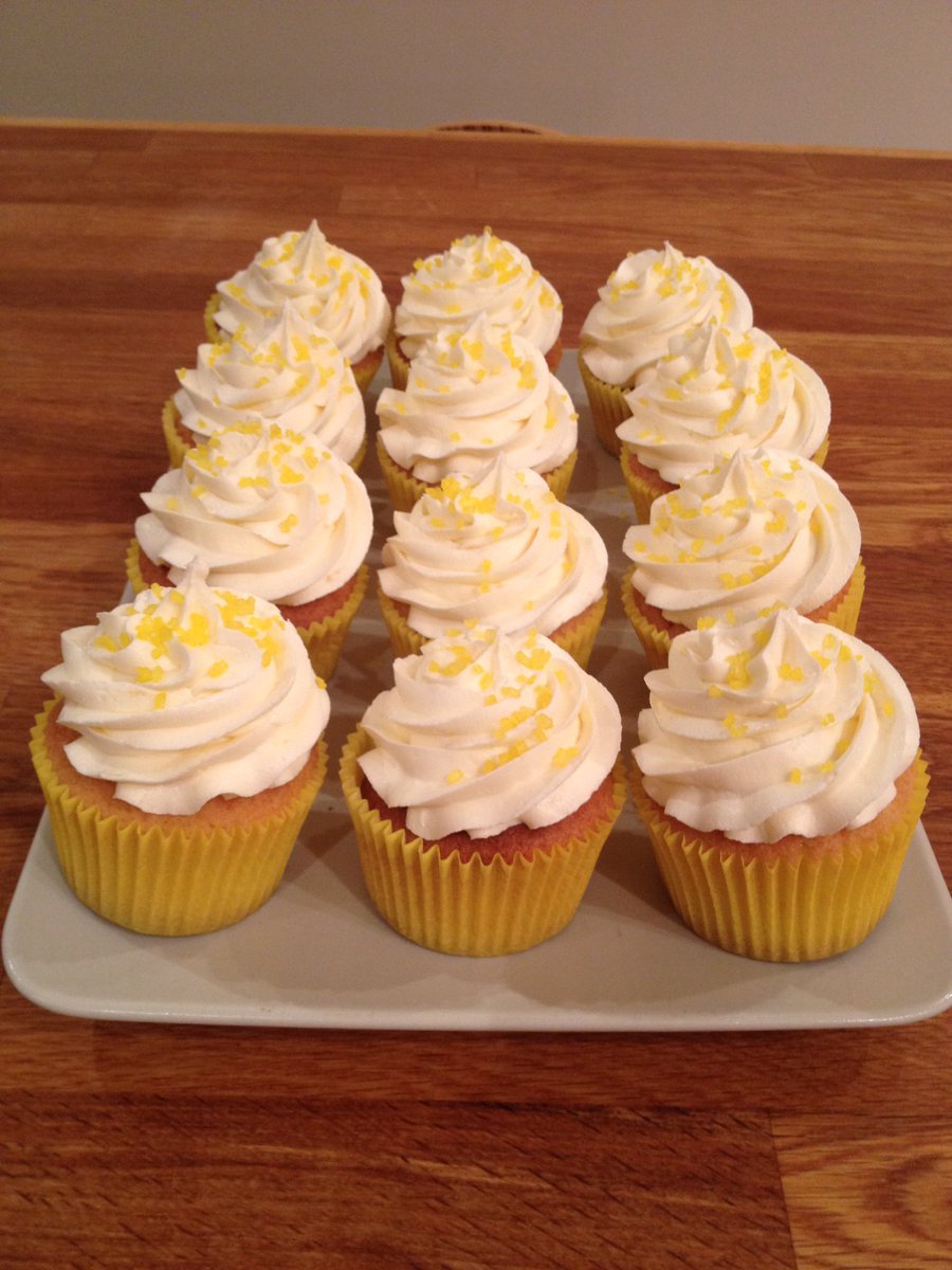 fatrabbitbakery's tweet photo. Happy #NationalCupcakeDay here’s a few of my creations🧁 https://t.co/K0p7spTrOm