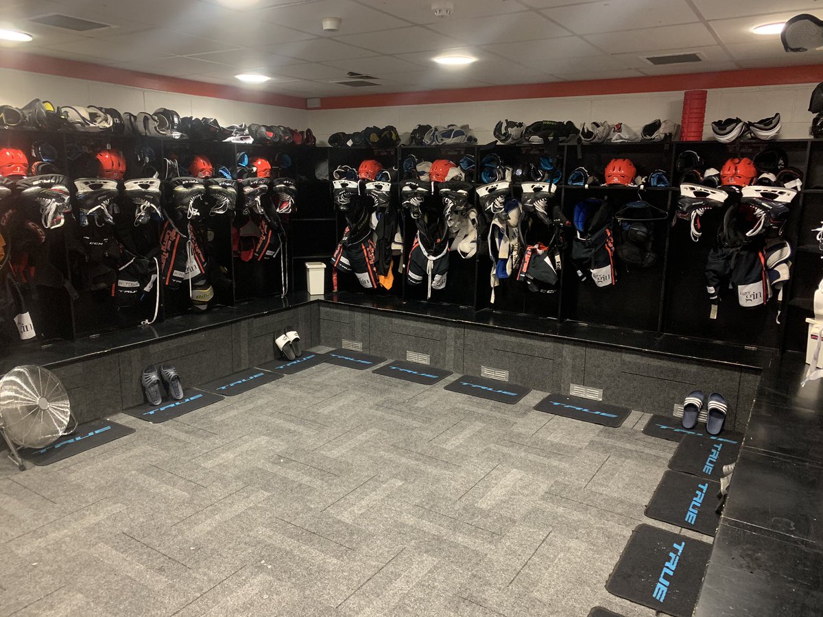 _andy_phillips's tweet photo. 4pt weekend for @HexagonMI @Telford_Tigers and 5pts clear at the top of the league, all in all a great weekend and great debut for the new @playtruehockey orange lids ๐ ๐ฏ๐ #playtrue #teamtrue #madetrue #mipsprotection #spotthedot #Dynamic9Pro https://t.co/lqM61CGAra