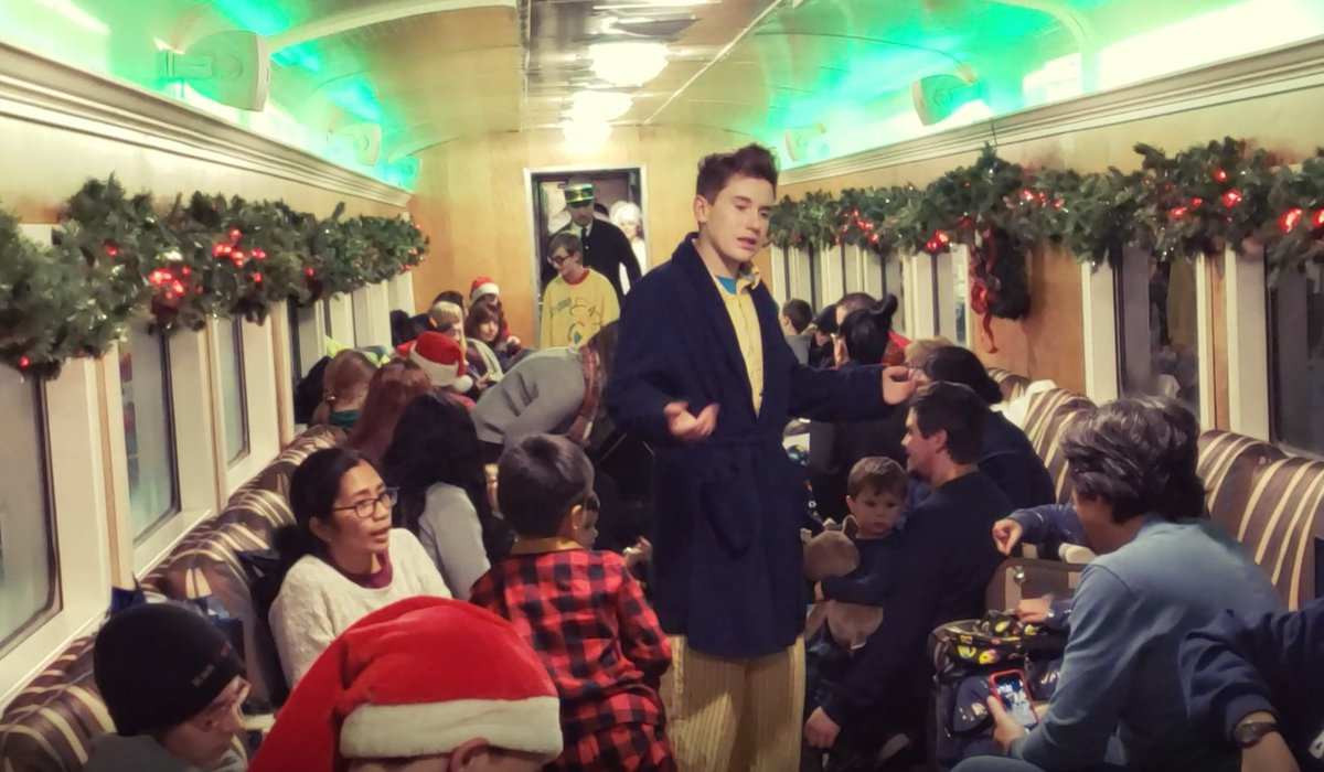 More photos from #ThePolarExpress on 
<a href="/WCRailway/">Waterloo Central Railway</a>
Tickets still available for the final week:  waterloocentralrailway.com