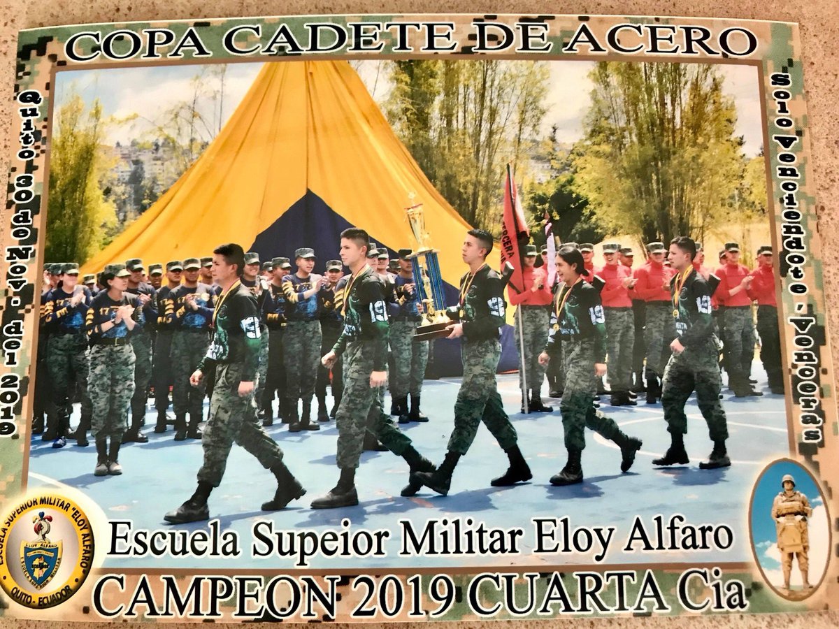 MarkoCevallos2's tweet photo. frente en alto, mente positiva, Dios en el corazón, paso firme, metas claras y siempre humilde 💂‍♀️🤫💪 // mi familia siempre llevándole como mi motivación❤️👨‍👩‍👧‍👦 https://t.co/Iz9kpFCLh1